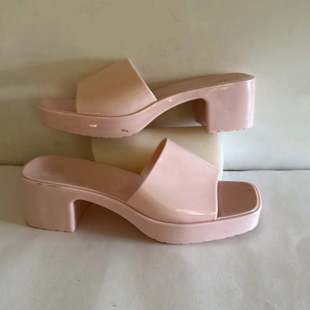 Soft pink block heel slip on platform summer slides size 8